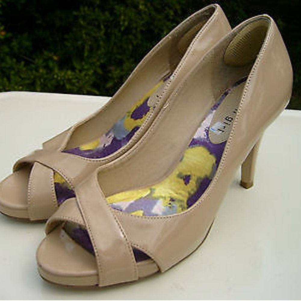 Madden Girl Nude Peep Toes